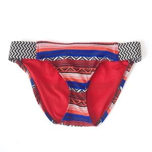 🌵Patterned swim bottoms